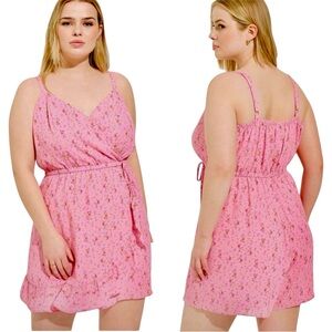 NWOT Torrid Georgette Surplice Wrap Romper Pink Floral size 3X Babydoll